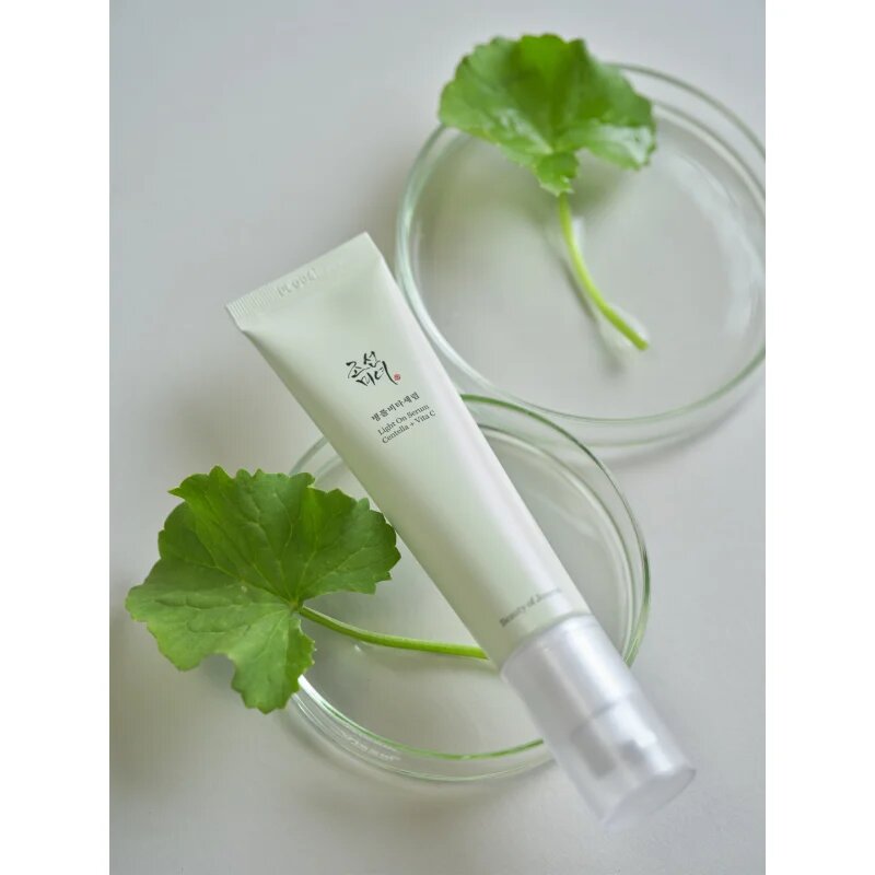 Beauty of Joseon Light On Serum Centella + Vita C élénkítő szérum nyugtató hatással 30 ml