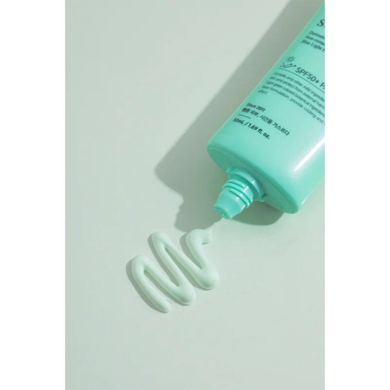 Benton Air Fit UV Defense nyugtató védőemulzió SPF 50+ 50 ml