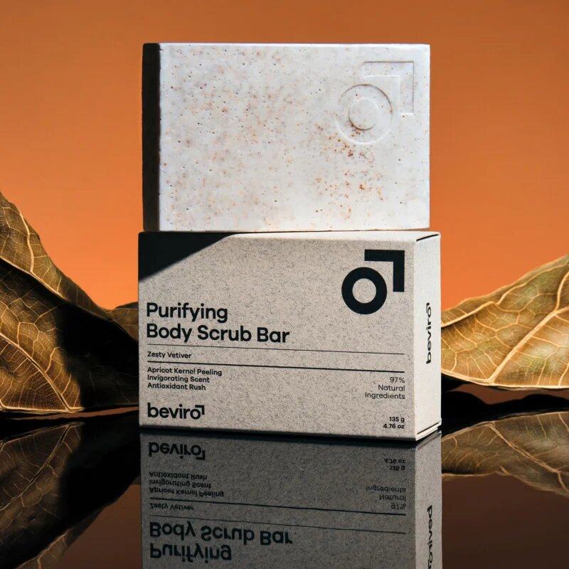 Beviro Purifying Body Scrub Bar Zesty Vetiver Szilárd szappan bőrradírral 135 g