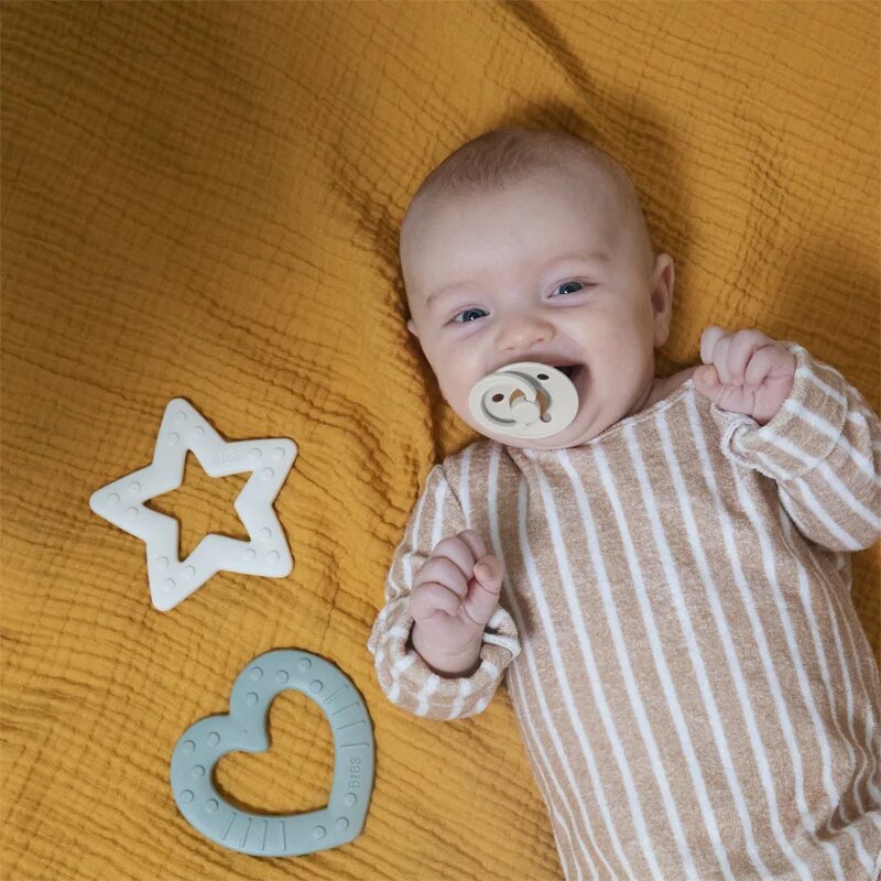 BIBS Baby Bitie Star rágóka Ivory 1 db