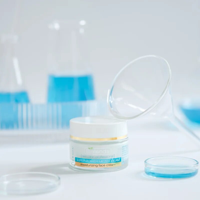 Bielenda Skin Clinic Professional Moisturizing hidratáló fiatalító krém minden bőrtípusra 50 ml