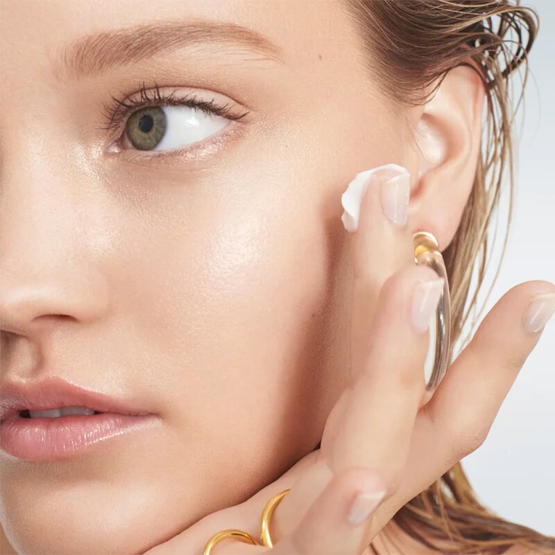 Bobbi Brown Vitamin Enriched Eye Base hidratáló szemkörnyékápoló krém B3 B5 B6- és B12-vitaminnal 15 ml
