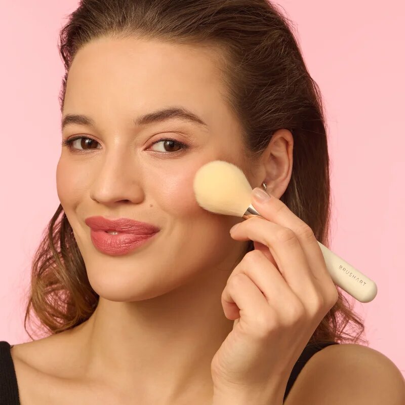 BrushArt Basic Blush brush púderecset az arcra (arcpír ecset) 1 db