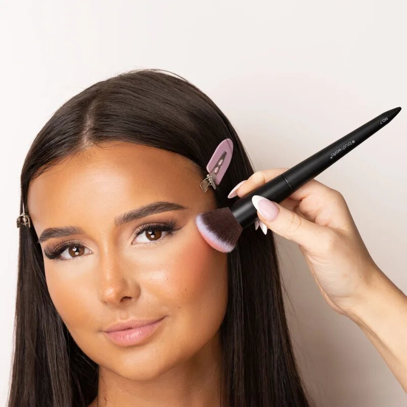 Brushworks Angled Blush Brush ferdére vágott ecset típus NO. 7 1 db