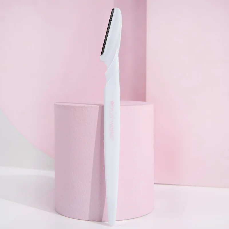 Brushworks Angled Dermaplaners borotva az arcra