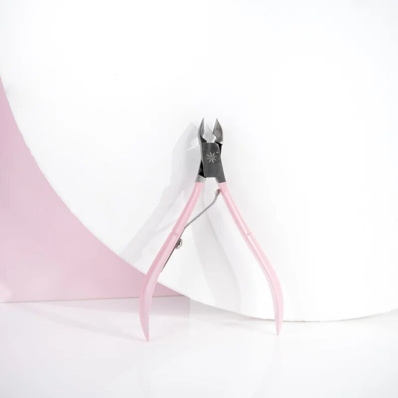 Brushworks Cuticle Nippers körömágybőr eltávolító csipesz 1 db