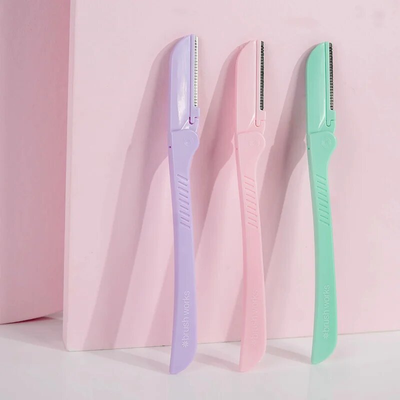 Brushworks Precision Eyebrow Razor Pastel borotva szemöldökre