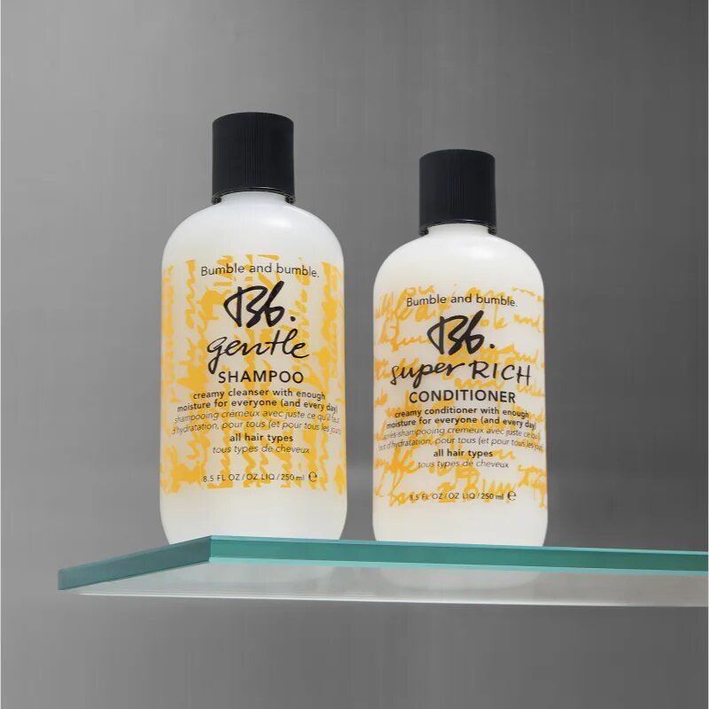 Bumble and Bumble Bb.Super Rich Conditioner krémes hajkondicionáló hidratálást és fényt biztosít 250 ml