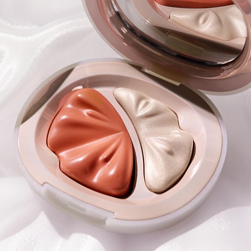 Catrice Brides & Besties élénkítő arcpirosító árnyalat C01 Vow To Glow 8.5 g