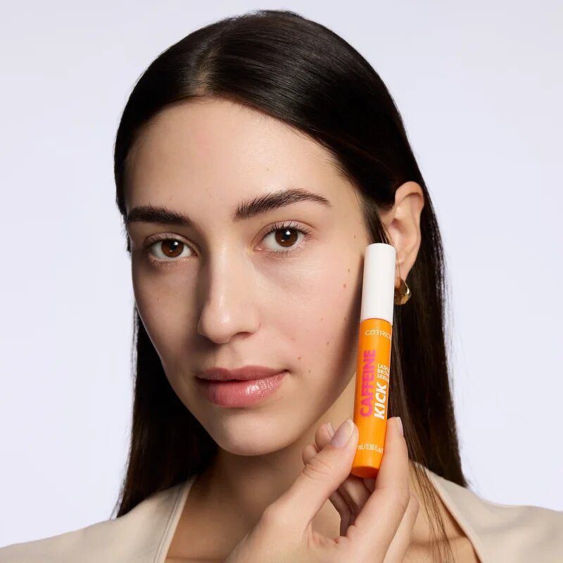 Catrice Caffeine Kick szérum Szempillákra és szemöldökre 9 ml
