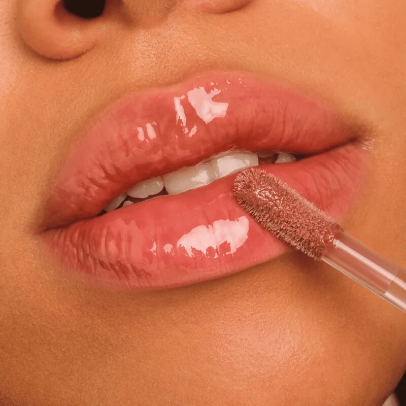 Catrice Filler Supreme Lip Gloss dúsító ajakfény árnyalat 090 Say Less Serve More 3.2 ml