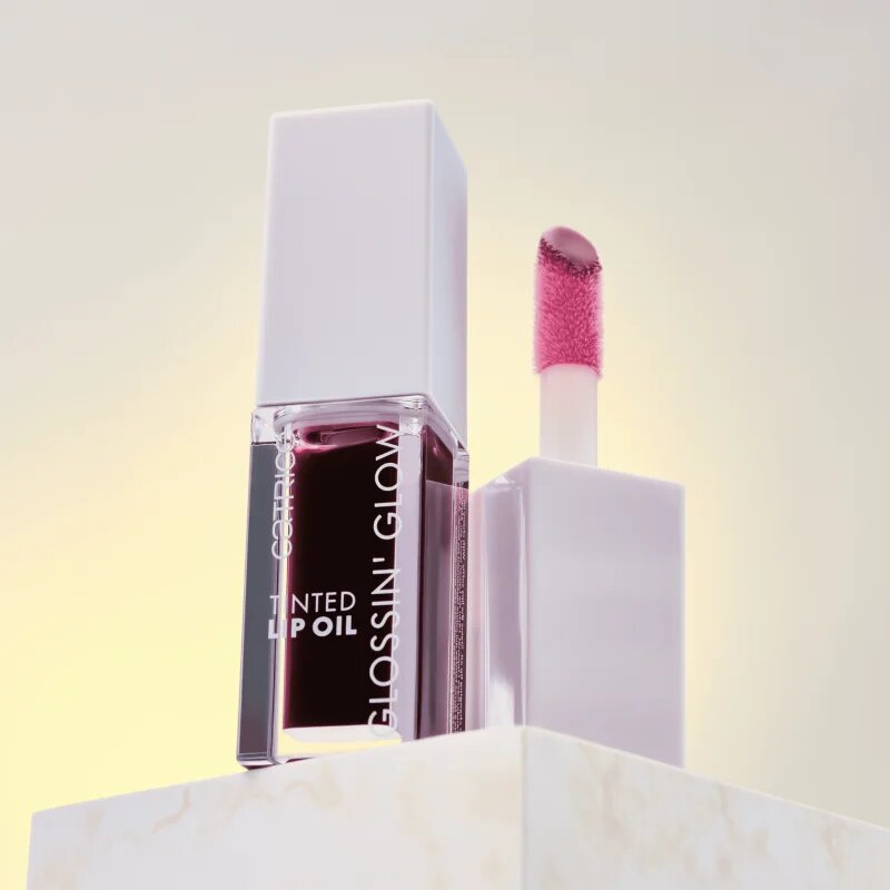 Catrice Glossin' Glow Tinted Lip Oil tonizáló ajakbalzsam hidratáló hatással árnyalat 070 Make A Move 4 ml