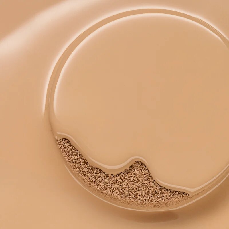 Catrice Invisible Cover Cushion Foundation mattító make-up szivaccsal SPF 30 árnyalat 033W 10 g