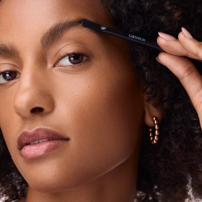 Catrice Lift & Laminate Brow Tool hajkefe szemöldökre 1 db