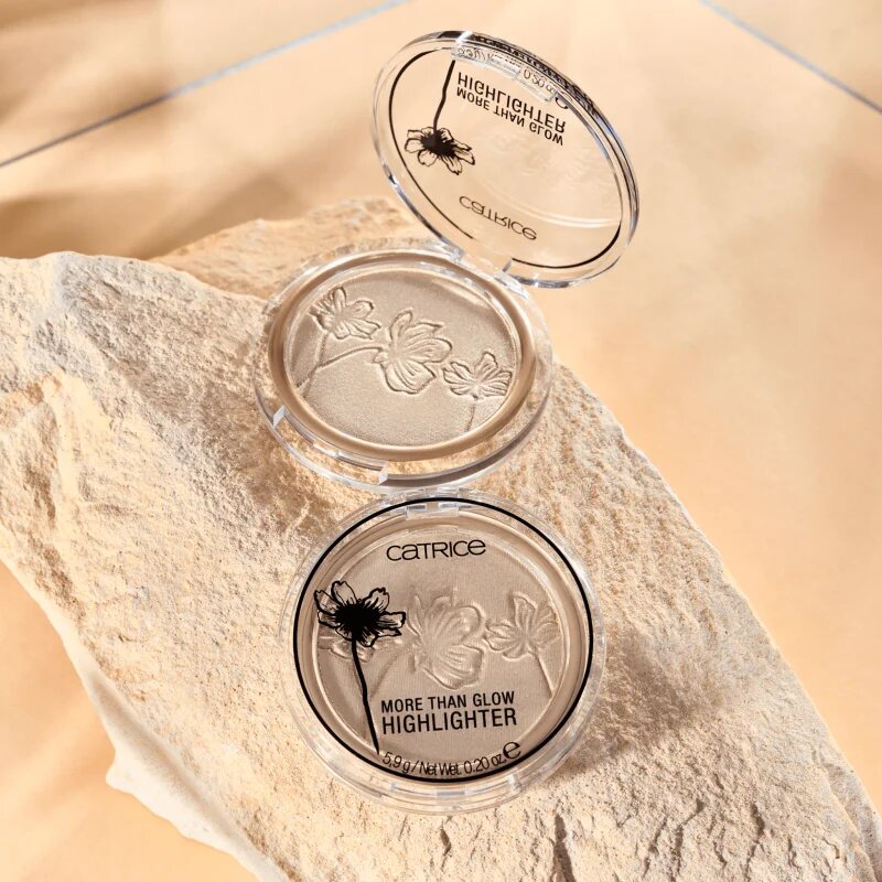 Catrice More Than Glow világosító púder árnyalat 010 - Ultimate Platinum Glaze 59 g
