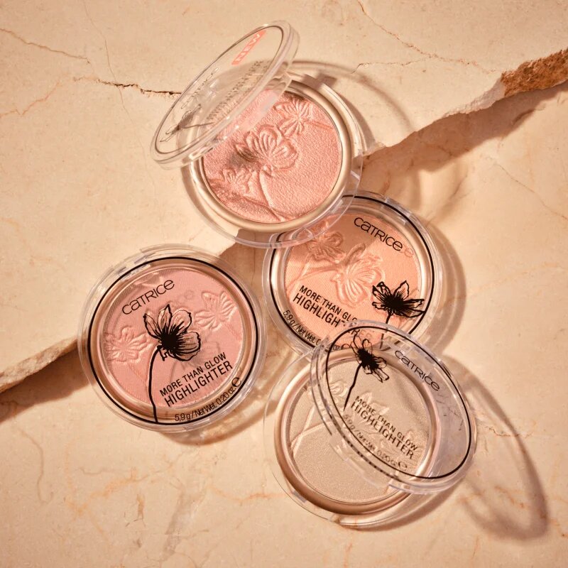 Catrice More Than Glow világosító púder árnyalat 010 - Ultimate Platinum Glaze 59 g
