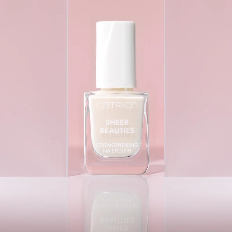 Catrice Sheer Beauties Strengthening Nail Polish körömerősítő lakk árnyalat 010 Milky Not Guilty 10.5 ml