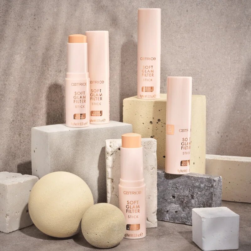 Catrice Soft Glam Filter Stick alapozó ceruzában árnyalat 010 Fair - Light 9 g
