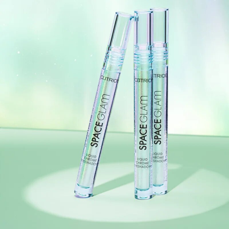 Catrice Space Glam folyékony szemhéjfesték árnyalat 010 Milky Way 2 ml