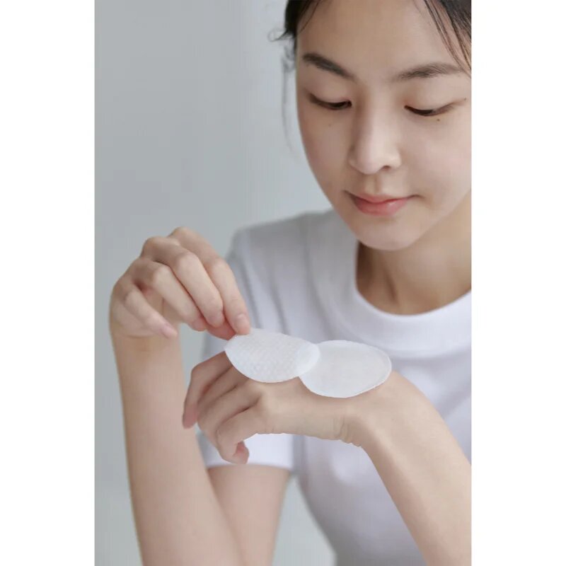 celimax Ji Woo Gae Heartleaf BHA Peeling Pad hámlasztó kendők nyugtató hatással 60 db