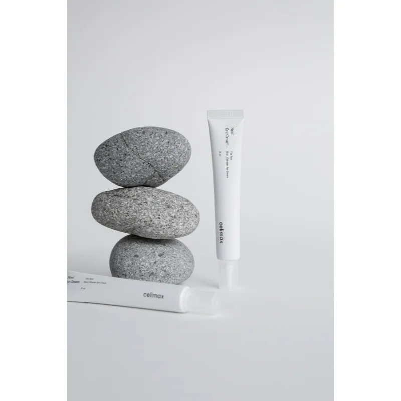 celimax The Real Noni hidratáló és kisimító szemkrém a ráncok és a sötét karikák ellen 20 ml