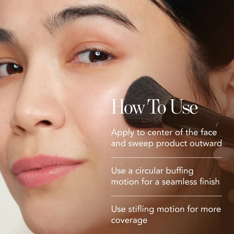 Chantecaille Blend and Smooth Brush közepes ecset a folyékony krémes és púder állagú termékekhez 1 ml