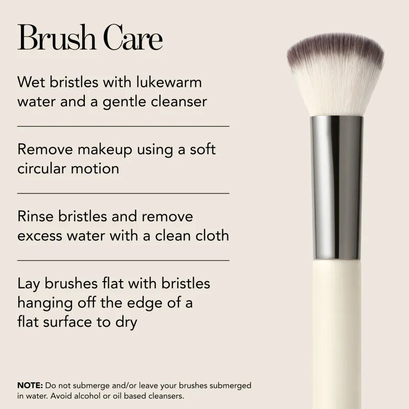 Chantecaille Sculpt Contour Brush kontúrozó ecset 1 db