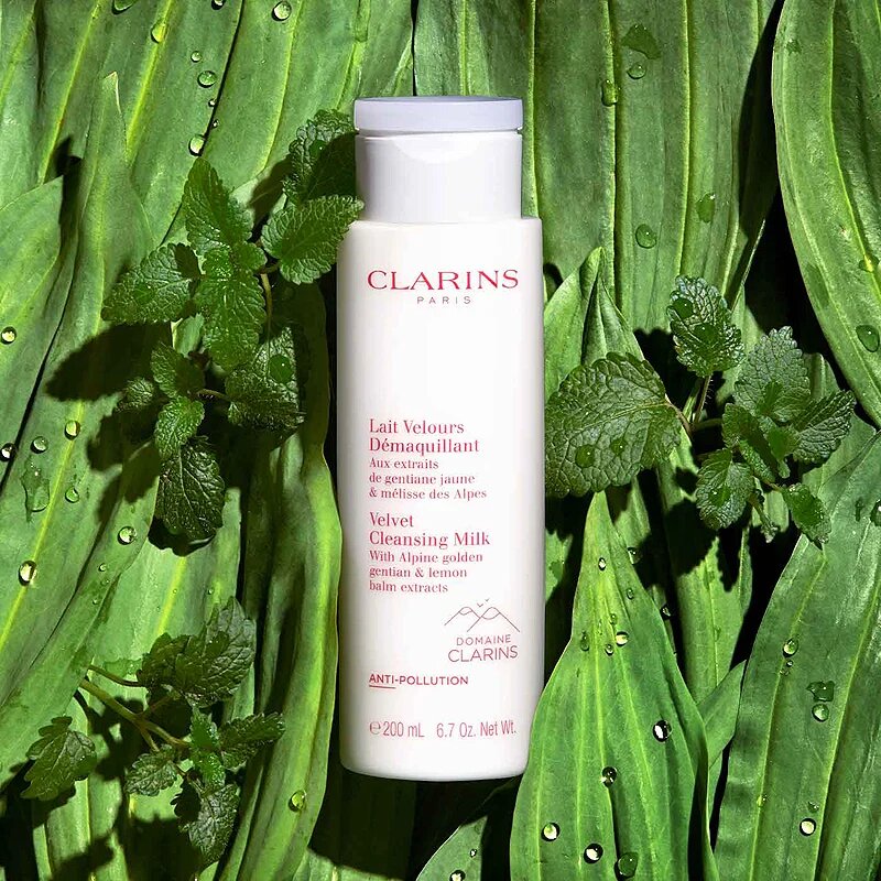 Clarins Cleansing Velvet Cleansing Milk könnyű állagú tisztítótej 200 ml