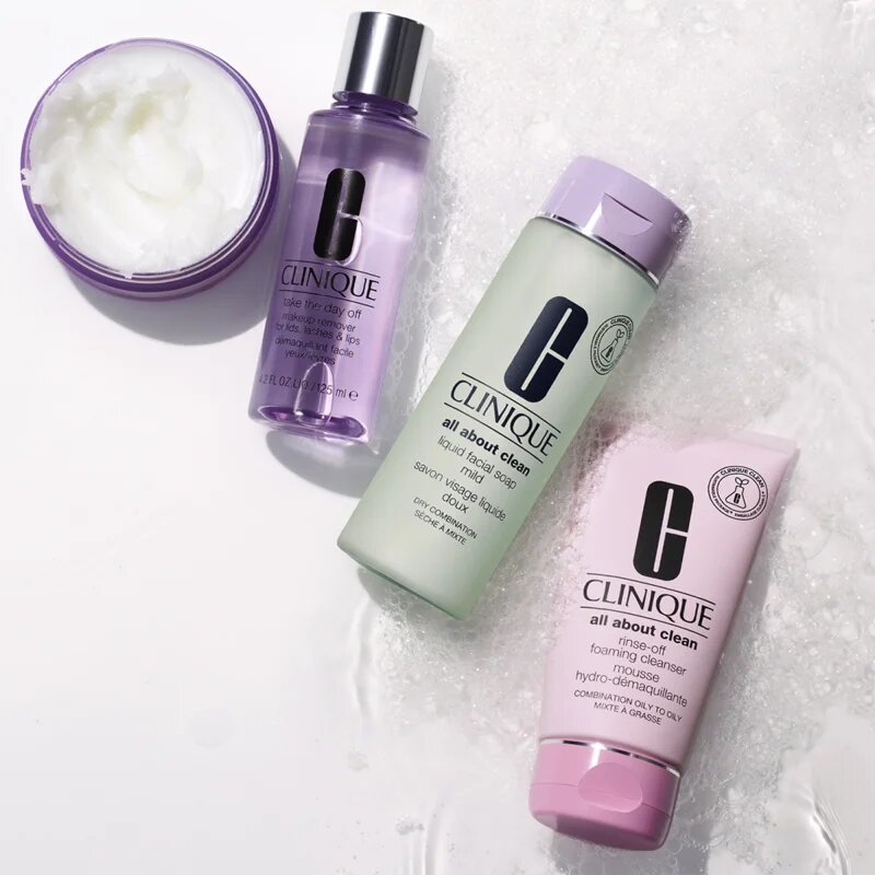Clinique All About Clean™ All-in-One Cleansing Micellar Milk + Makeup Remover könnyű állagú tisztítótej száraz és nagyon száraz bőrre 200 ml