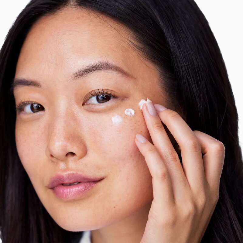 Clinique All About Eyes™ szemkrém a duzzanatokra és a sötét karikákra 15 ml