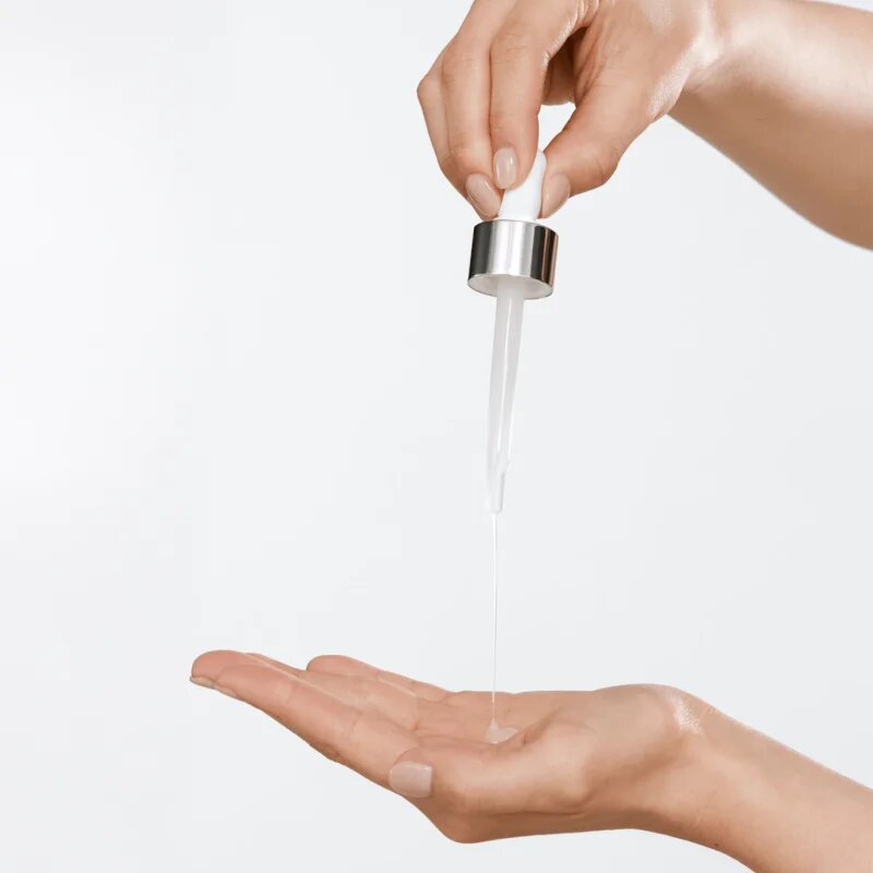 Clinique Anti-Blemish Solutions™ Anti-blemish + Line Correcting Serum kisimító szérum problémás és pattanásos bőrre 30 ml