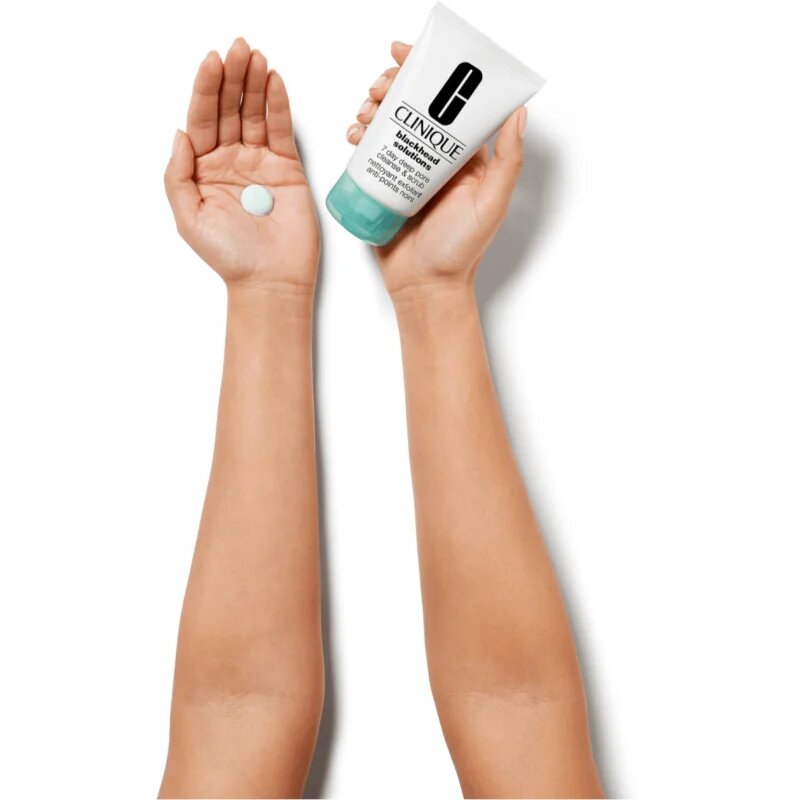 Clinique Blackhead Solutions 7 Day Deep Pore Cleanse & Scrub arctisztító peeling a mitesszerek ellen 125 ml