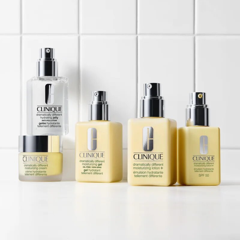 Clinique Dramatically Different™ Moisturizing Lotion SPF50 hidratáló arckrém SPF 50 50 ml