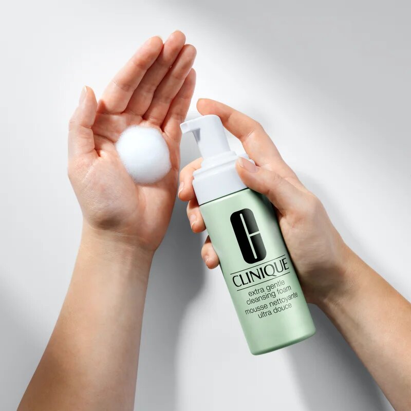 Clinique Extra Gentle Cleansing Foam finoman tisztító hab száraz és nagyon száraz bőrre 125 ml