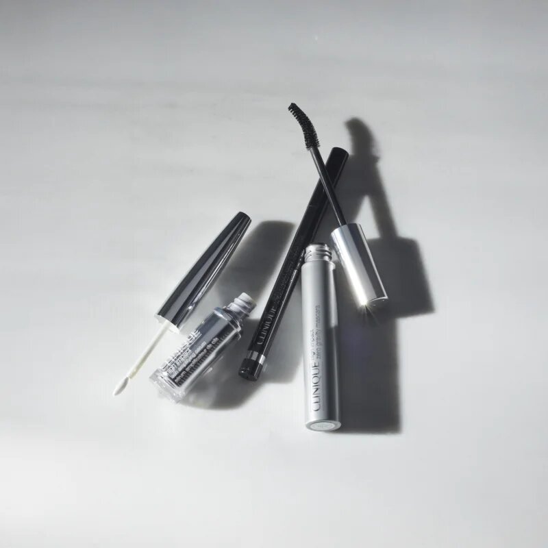 Clinique High Impact™ Easy Liquid Eyeliner professzionális folyékony szemceruza árnyalat Espresso 067 g