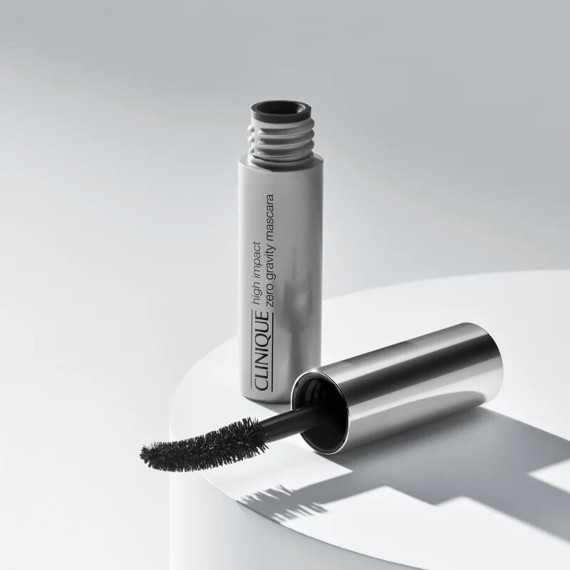Clinique High Impact™ Zero Gravity Mascara dúsító szempillaspirál árnyalat Black 8 ml