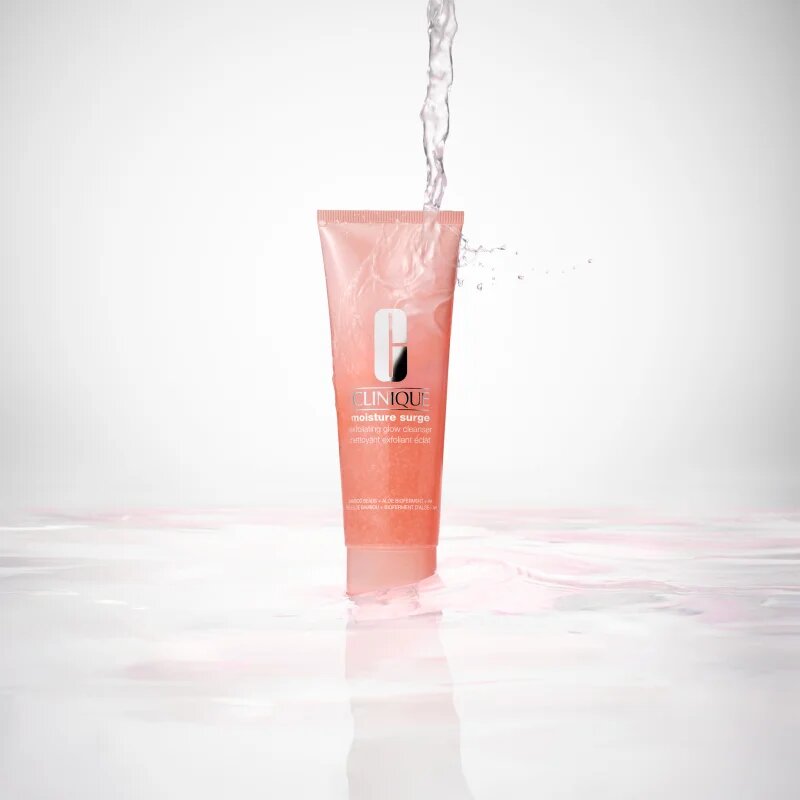 Clinique Moisture Surge™ Exfoliating Glow Scrub gyengéd hámlasztó gél 125 ml