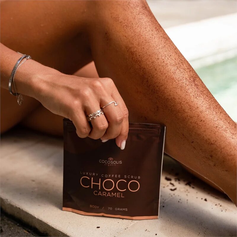 COCOSOLIS Luxury Coffee Scrub Box szett a finom és sima bőrért
