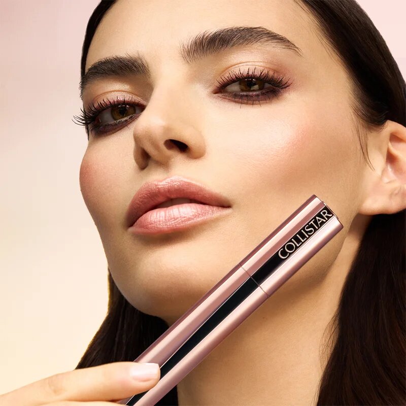 Collistar Infinito Mascara erősítő szempillaspirál extrém hatás és intenzív megjelenés utántölthető árnyalat Marrone 7.5 ml