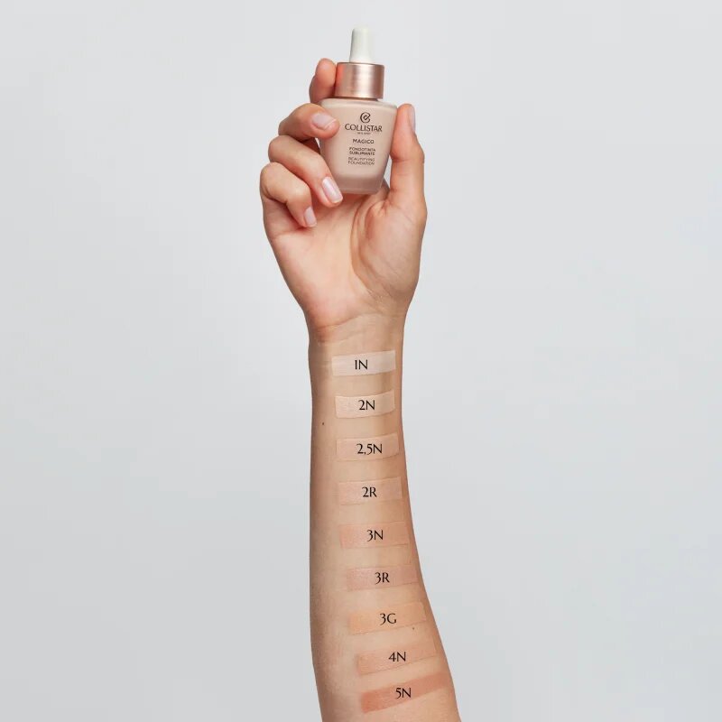 Collistar MAGICO Beautifying Foundation tartós matt alapozó vízálló árnyalat 2.5N - Beige-Naturale 30 ml