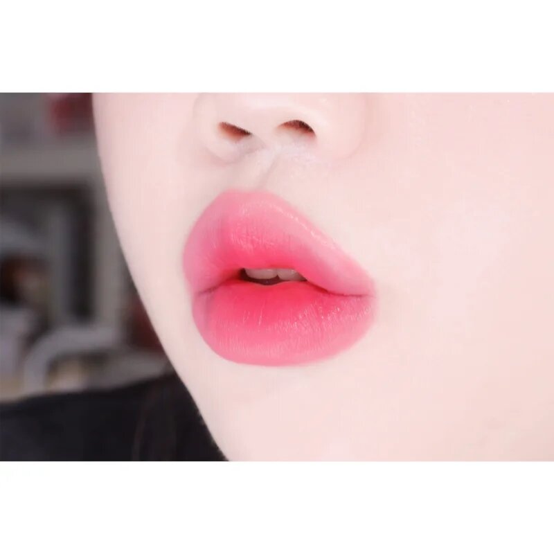 Colorgram Fruity Water Tint tartós ajakfény a táplálásért és hidratálásért árnyalat #04 Sulking Watermelon 2.8 g