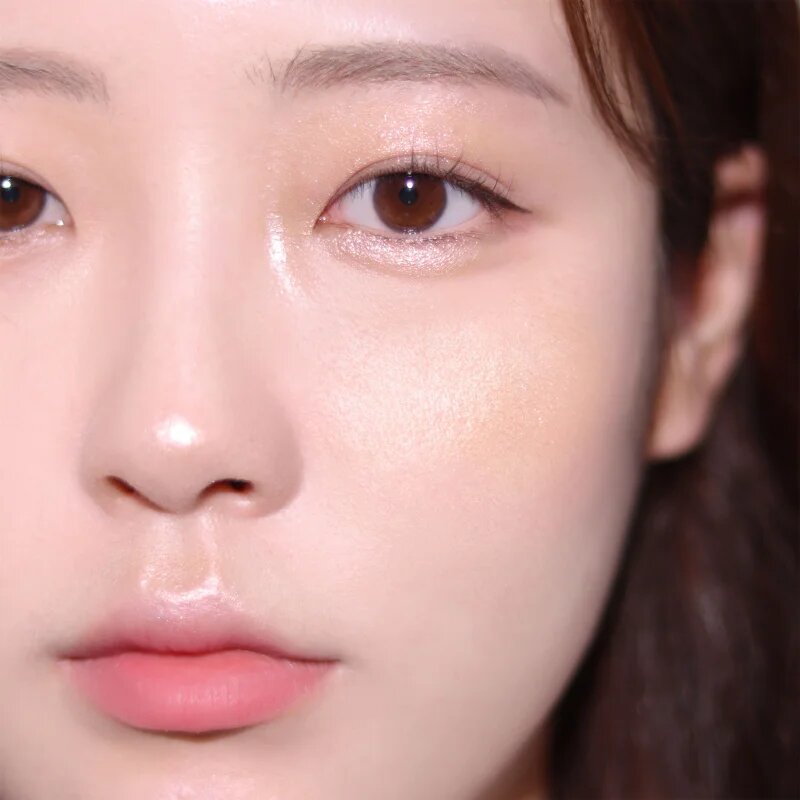 Colorgram Milk Bling Heartlighter highlighter a tökéletes küllemért árnyalat 01 Peach Heart 2.2 g