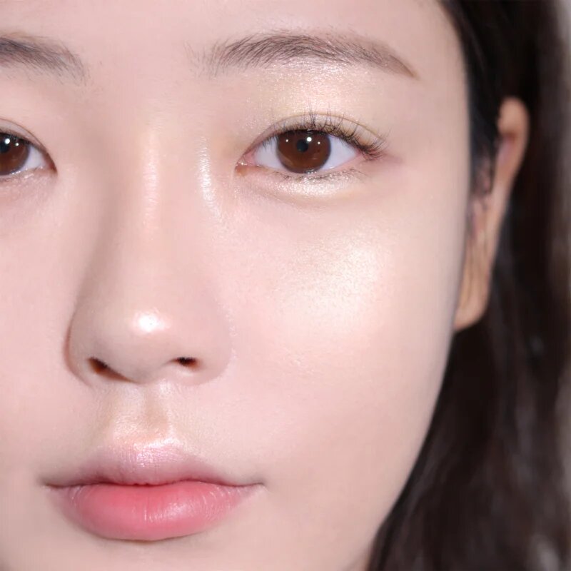 Colorgram Milk Bling Heartlighter highlighter a tökéletes küllemért árnyalat 07 Buttercup Ivory 2.2 g