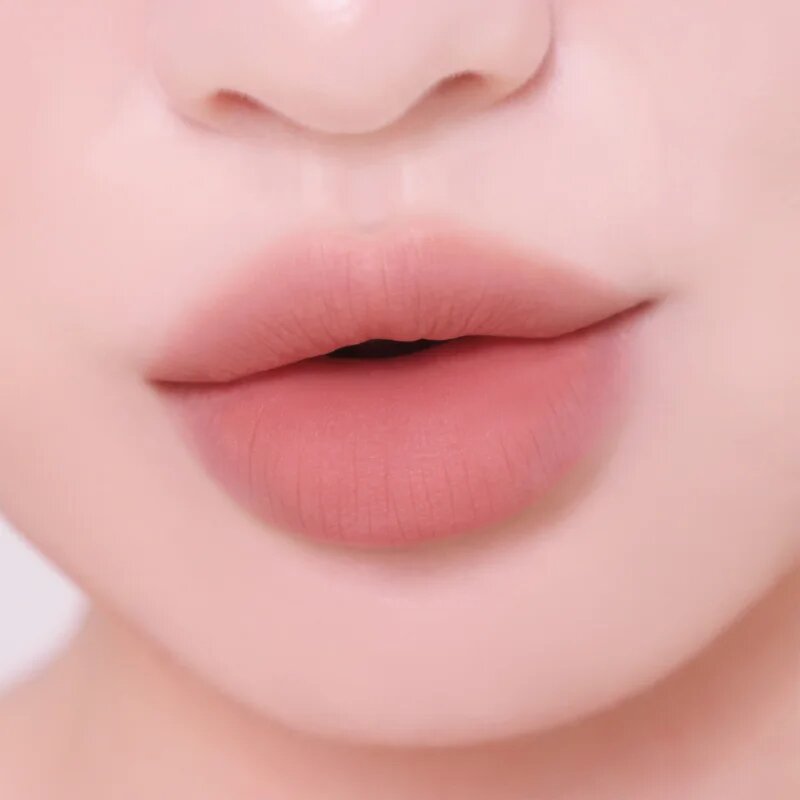 Colorgram Nude Blur Tint matt ajakfesték hidratáló hatással árnyalat 03 Lovely Fig 5 g