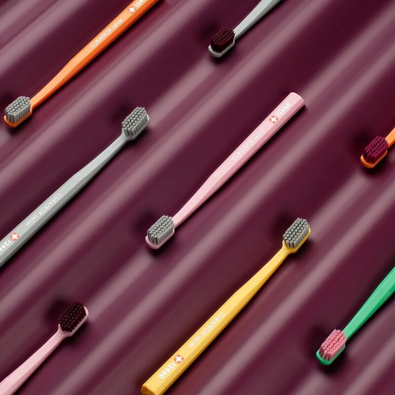 Curaprox CS 12460B Velvet fogkefe többféle színben 1 db