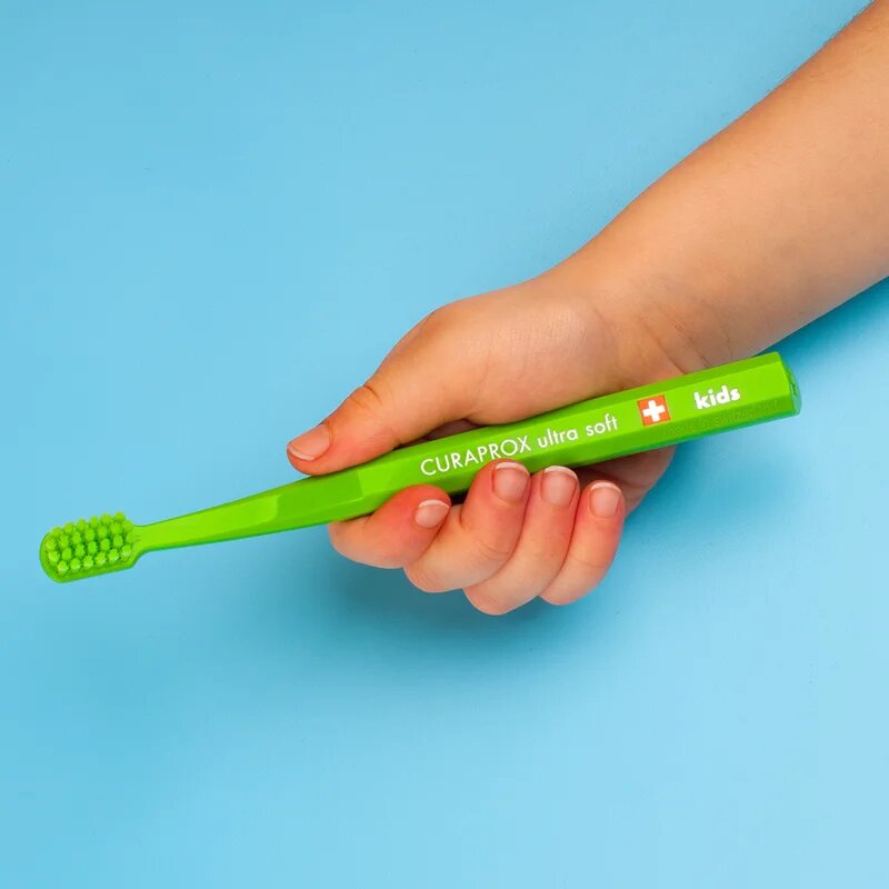 Curaprox CS Kids Ultra Soft fogkefe gyermekeknek ultra gyenge 1 db