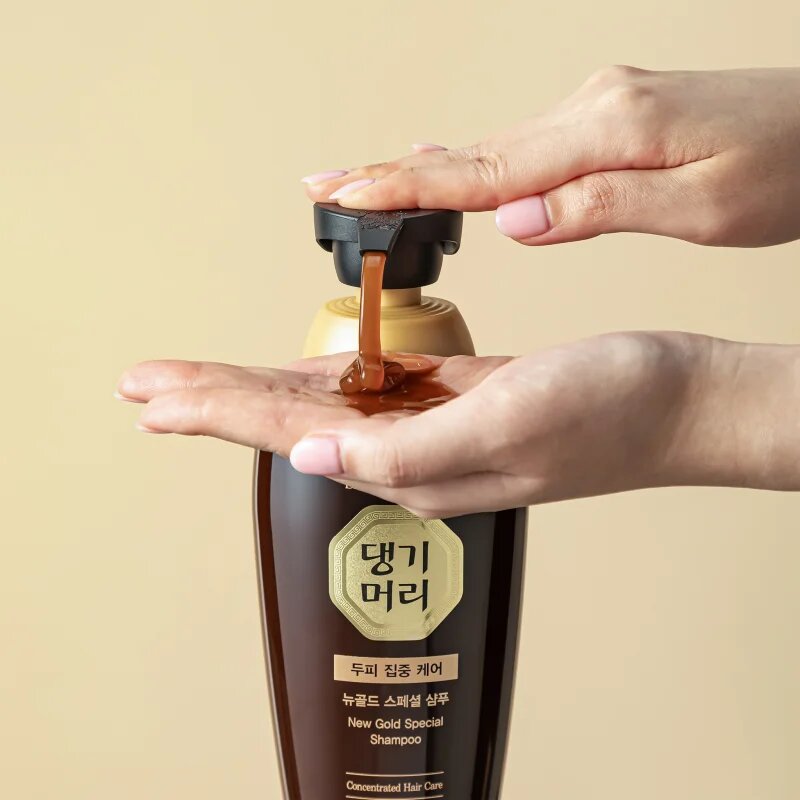DAENG GI MEO RI New Gold Special Shampoo erősítő sampon zsíros hajra 500 ml