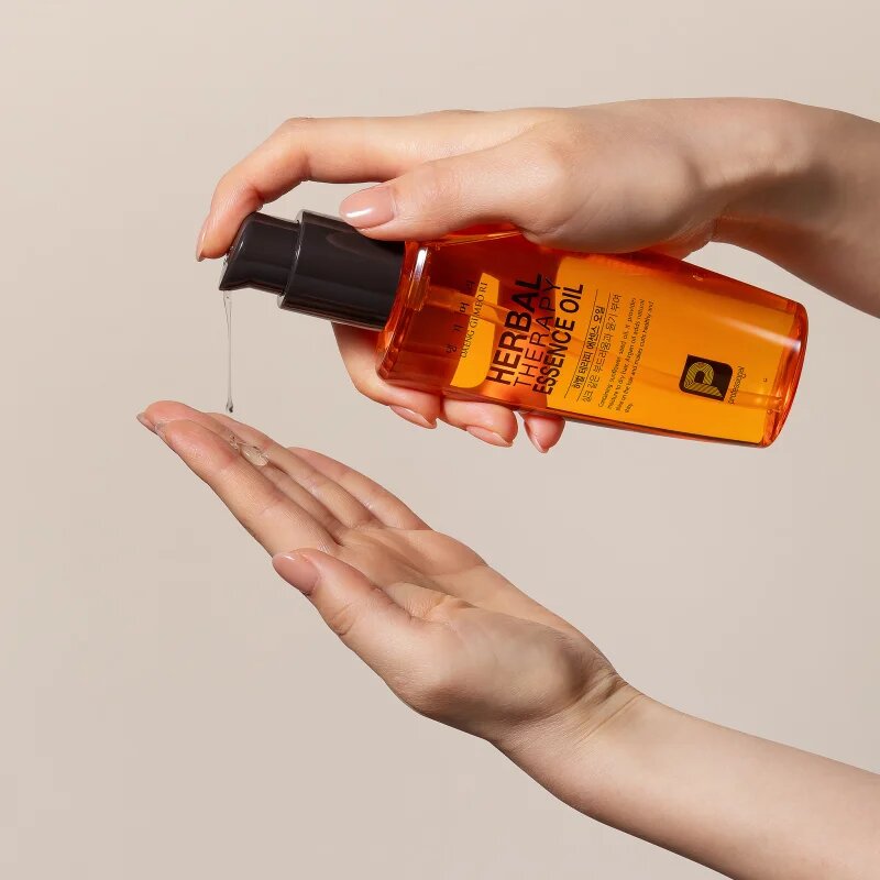 DAENG GI MEO RI Professional Herbal Therapy Essence Oil hidratáló revitalizáló olaj 140 ml