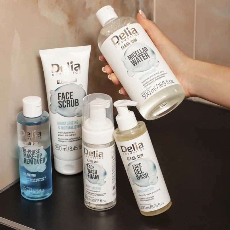 Delia Cosmetics Clean Skin hidratáló peeling arcra 250 ml