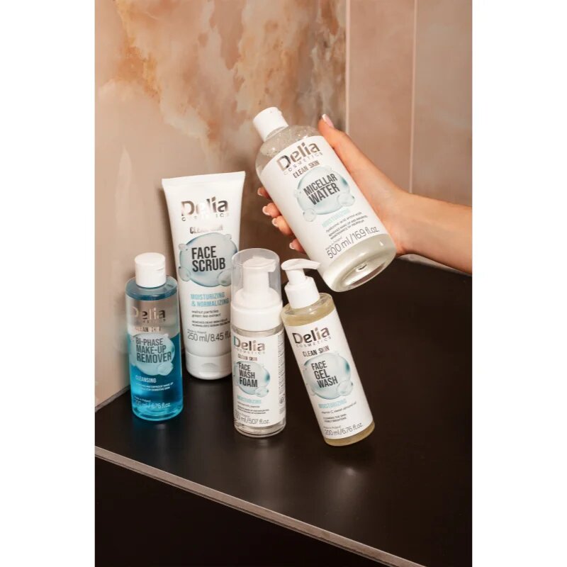 Delia Cosmetics Clean Skin kétfázisú sminklemosó az arcra és a szem környékére 200 ml